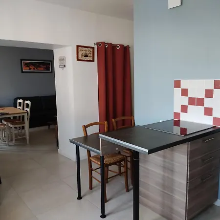 La Hutiere Pres D'ancenis Ferienhaus Liré